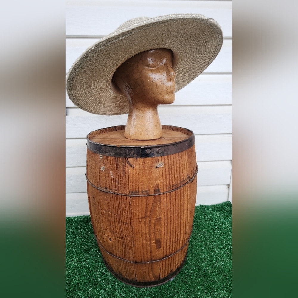 Nine West Cream & Silver Sun Hat!!!